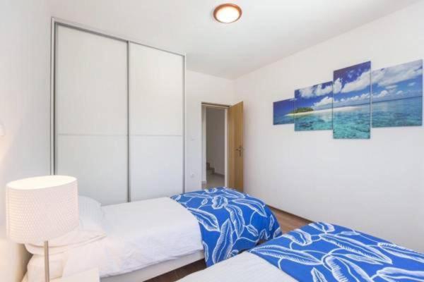 Apartments "Alen" Nedeščina Eksteriør bilde