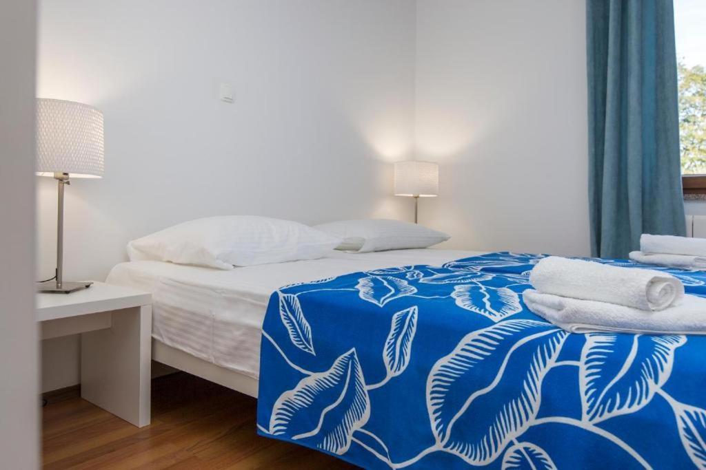 Apartments "Alen" Nedeščina Eksteriør bilde
