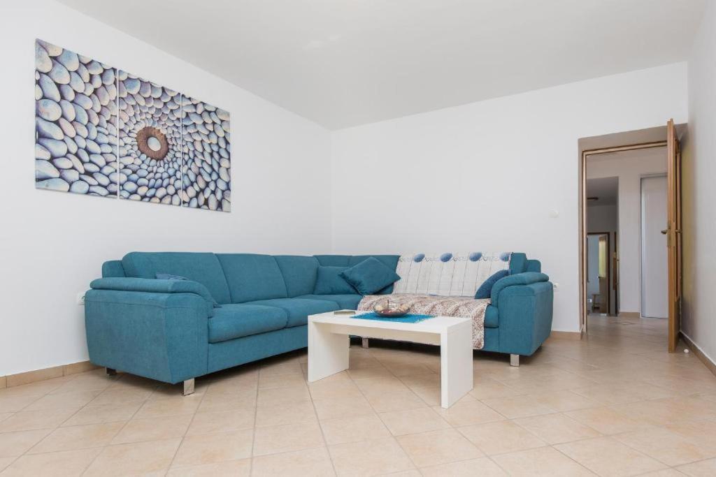 Apartments "Alen" Nedeščina Eksteriør bilde