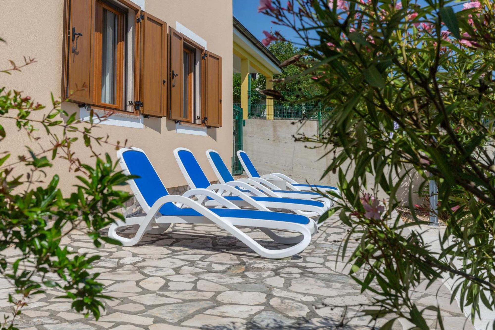Apartments "Alen" Nedeščina Eksteriør bilde